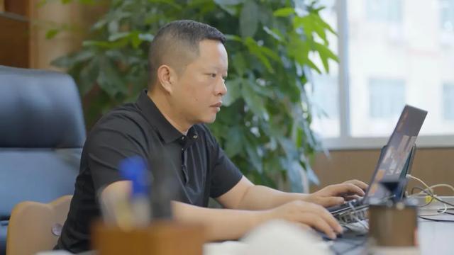 产品年销过亿反内卷成行业第一ky开元棋牌深圳小伙逆袭做小(图9) 产品年销过亿反内卷成行业第一ky开元棋牌深圳小伙逆袭做小(图9)