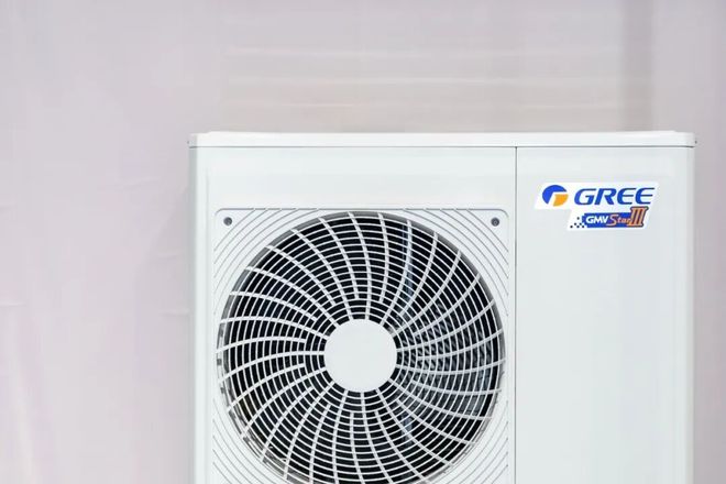 用「四曲面」无边框设计蚂蚁阿福跻身国内AI APP前五开元棋牌试玩麦当劳回应涨价曝 iPhone 20 将采(图13)